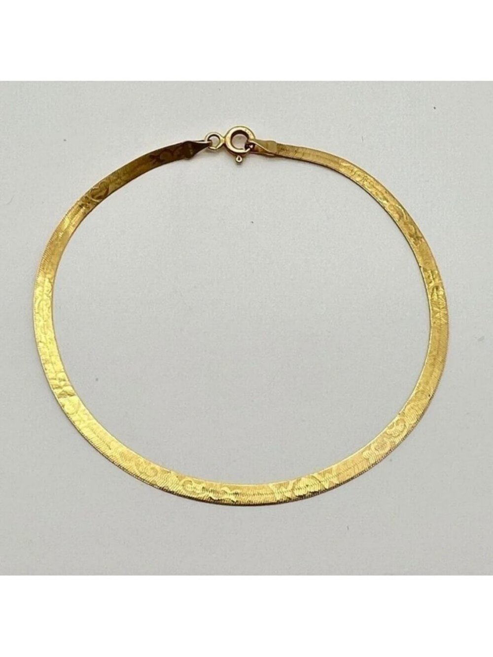 Aurafin 14K Yellow Gold MOM Etched Herringbone Bracelet